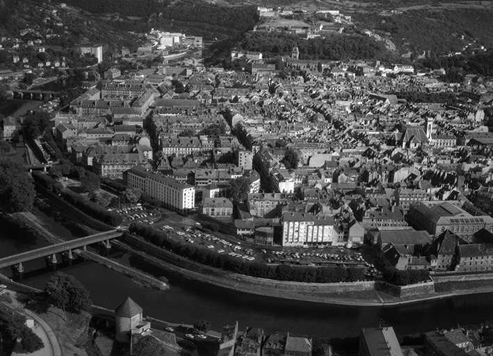 ville © Roger Henrard / Région Bourgogne-Franche-Comté, Inventaire du patrimoine - 1964