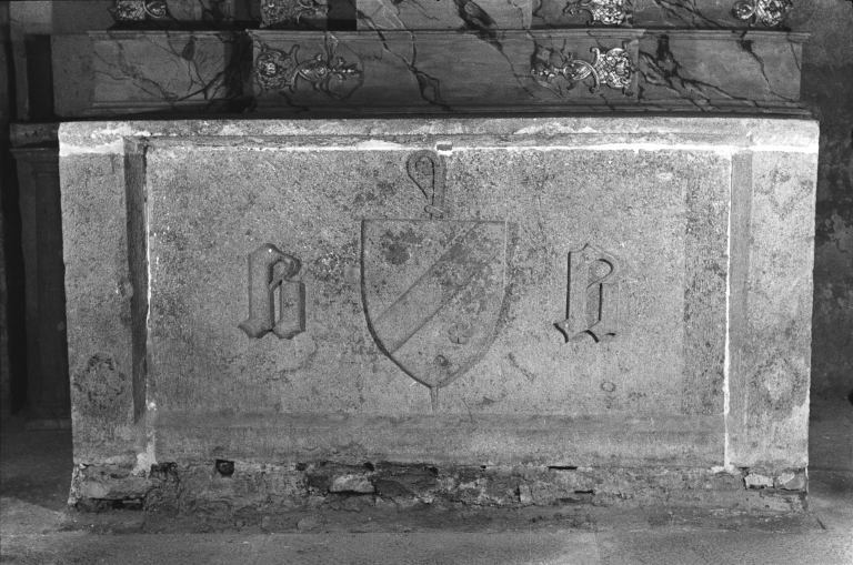 Devant de l'autel. © Guy Forestier / Région Bourgogne-Franche-Comté, Inventaire du patrimoine - 1974