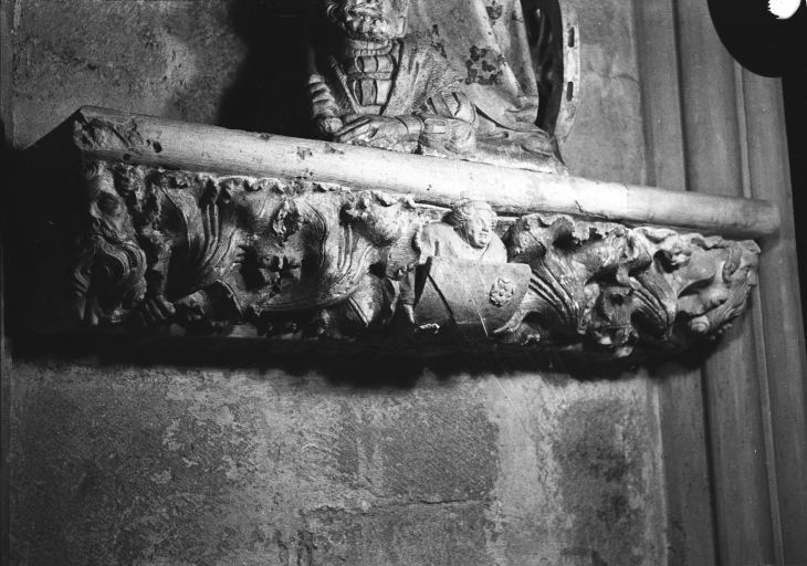 Grande console occidentale : vue de face. © Guy Forestier / Région Bourgogne-Franche-Comté, Inventaire du patrimoine - 1974