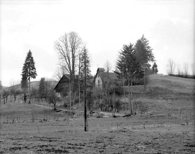 Façades antérieure et latérale. © Yves Sancey / Région Bourgogne-Franche-Comté, Inventaire du patrimoine - 1975