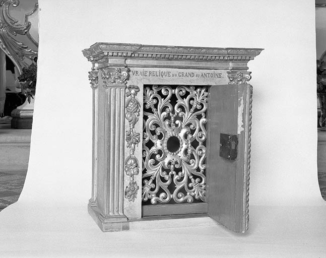 Vue d'ensemble du reliquaire ouvert. © Yves Sancey / Région Bourgogne-Franche-Comté, Inventaire du patrimoine - 1975