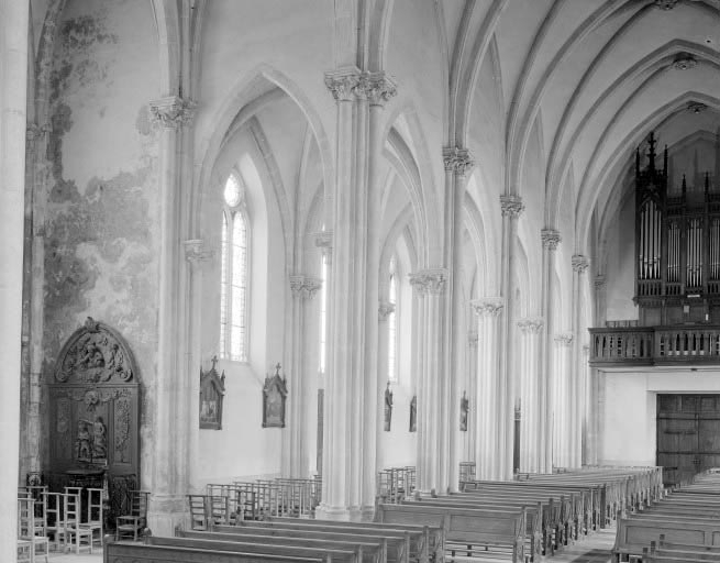 Collatéral droit vu depuis le transept. © Yves Sancey / Région Bourgogne-Franche-Comté, Inventaire du patrimoine - 1975