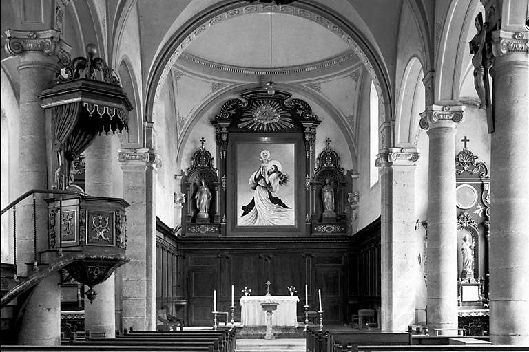 Vue d'ensemble depuis l'entrée. © Yves Sancey / Région Bourgogne-Franche-Comté, Inventaire du patrimoine - 1975