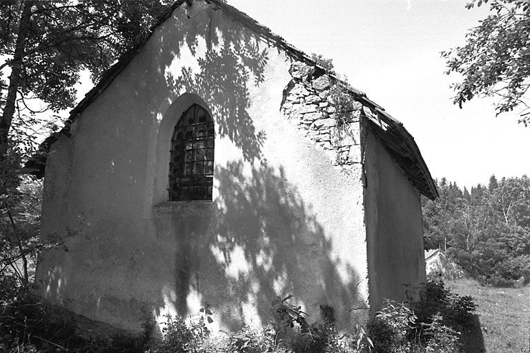 Vue du chevet. © Yves Sancey / Région Bourgogne-Franche-Comté, Inventaire du patrimoine - 1975