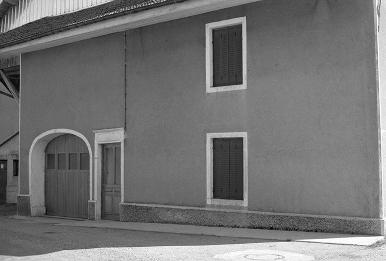 Ferme de 1809, cadastrée 1967 AB 28 : façade antérieure. © Gilbert Poinsot / Région Bourgogne-Franche-Comté, Inventaire du patrimoine - 1975