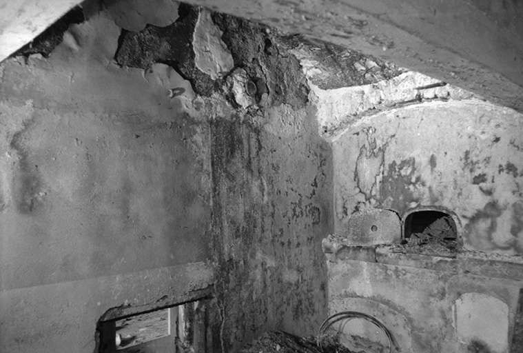 Intérieur : four. © Gilbert Poinsot / Région Bourgogne-Franche-Comté, Inventaire du patrimoine - 1975