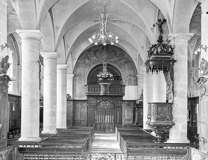 Nef vue depuis le choeur. © Yves Sancey / Région Bourgogne-Franche-Comté, Inventaire du patrimoine - 1975