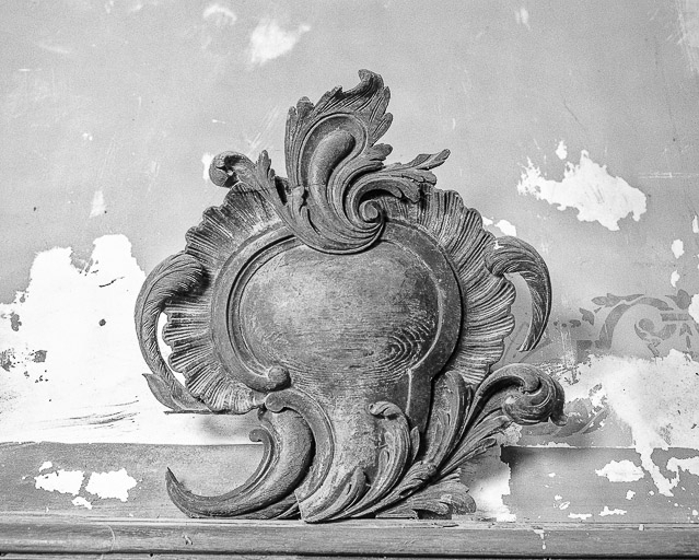 Cartouche des boiseries de la nef. © Yves Sancey / Région Bourgogne-Franche-Comté, Inventaire du patrimoine - 1975