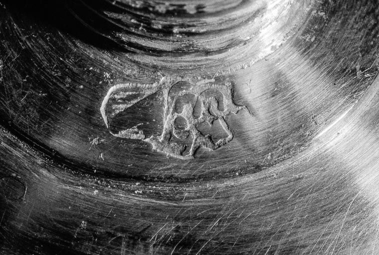 Détail : coupe, poinçon de maître. © Yves Sancey / Région Bourgogne-Franche-Comté, Inventaire du patrimoine - 1975