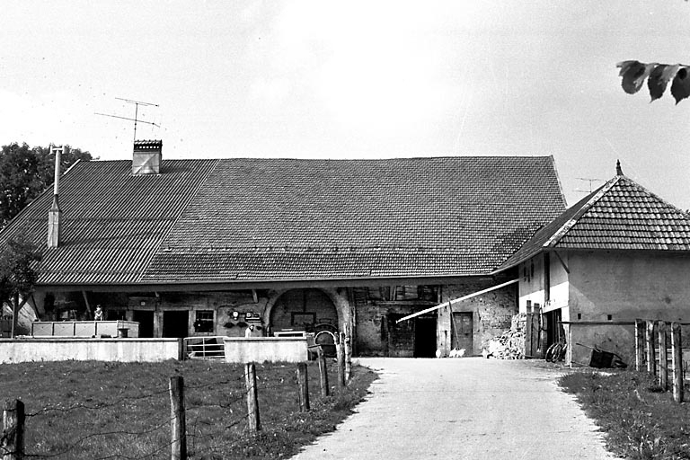 Vue d'ensemble. © Gilbert Poinsot / Région Bourgogne-Franche-Comté, Inventaire du patrimoine - 1975