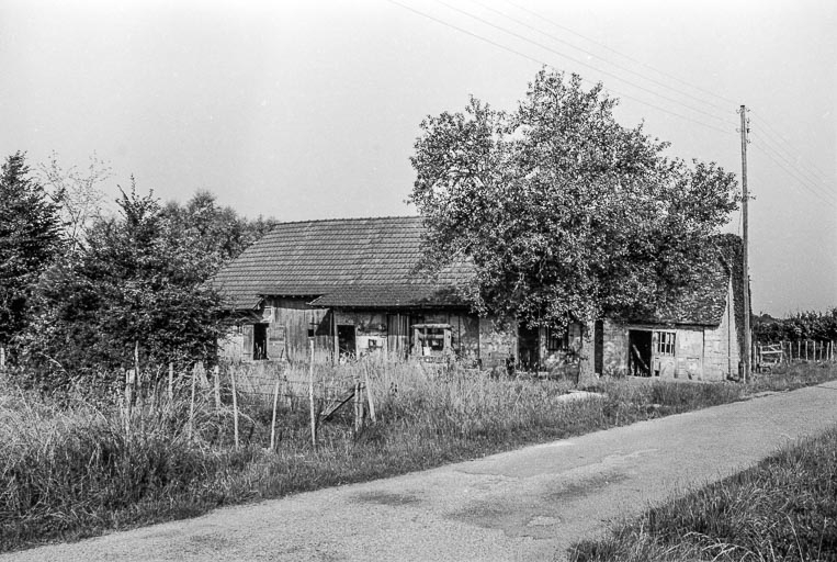 Façade antérieure. © Guy Forestier / Région Bourgogne-Franche-Comté, Inventaire du patrimoine - 1975