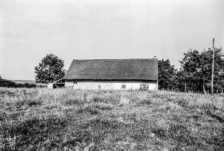 Ferme cadastrée 1969 AD 192  : vue d'ensemble. © Guy Forestier / Région Bourgogne-Franche-Comté, Inventaire du patrimoine - 1975