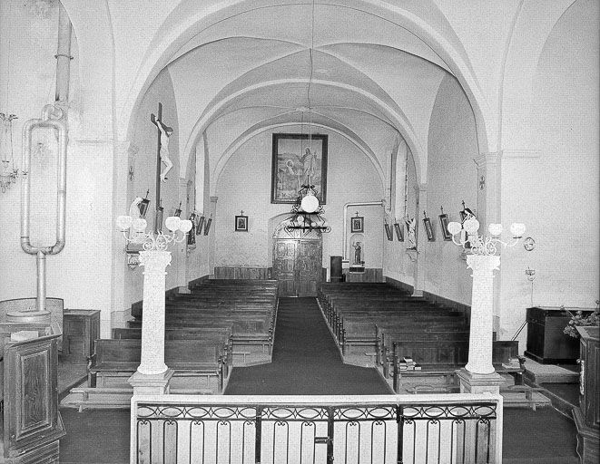 Nef vue du choeur. © Yves Sancey / Région Bourgogne-Franche-Comté, Inventaire du patrimoine - 1975