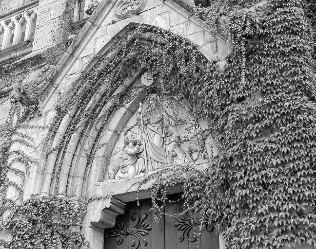 Vue de trois quarts droit. © Yves Sancey / Région Bourgogne-Franche-Comté, Inventaire du patrimoine - 1975