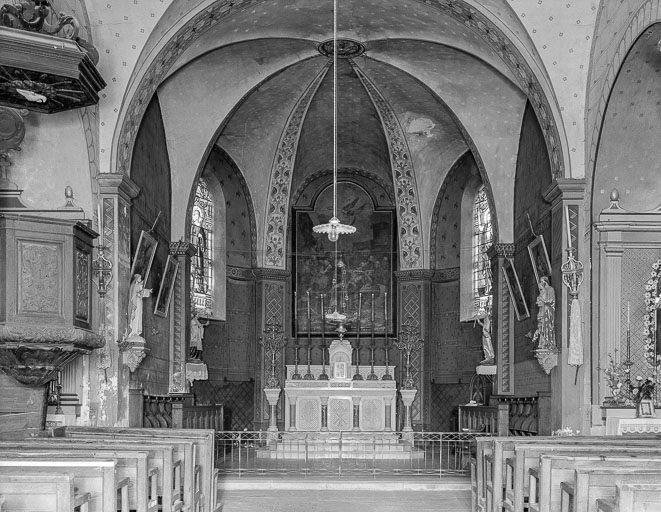 Vue du choeur. © Yves Sancey / Région Bourgogne-Franche-Comté, Inventaire du patrimoine - 1975