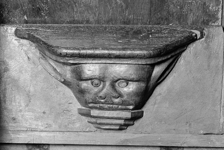 Stalles nord, n° 21, miséricorde. © Yves Sancey / Région Bourgogne-Franche-Comté, Inventaire du patrimoine - 1975