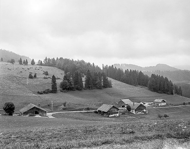 Vue d'ensemble. © Dominique Humbert / Région Bourgogne-Franche-Comté, Inventaire du patrimoine - 1976