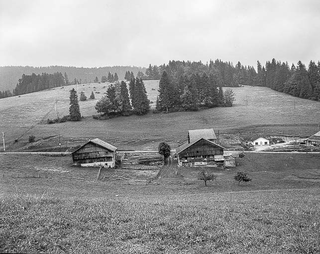 Vue d'ensemble. © Dominique Humbert / Région Bourgogne-Franche-Comté, Inventaire du patrimoine - 1976