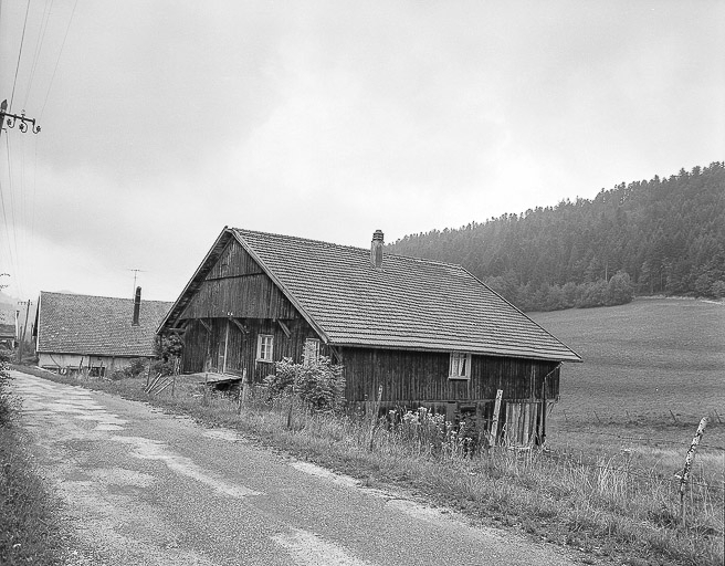 Façade antérieure. © Dominique Humbert / Région Bourgogne-Franche-Comté, Inventaire du patrimoine - 1976