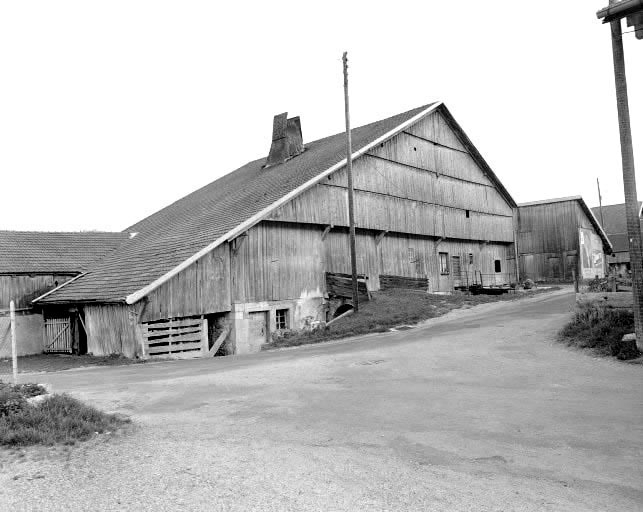 Façade antérieure. © Dominique Humbert / Région Bourgogne-Franche-Comté, Inventaire du patrimoine - 1976 Façade antérieure. © Dominique Humbert / Région Bourgogne-Franche-Comté, Inventaire du patrimoine - 1976