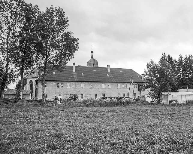 Vue d'ensemble depuis le nord. © Dominique Humbert / Région Bourgogne-Franche-Comté, Inventaire du patrimoine - 1976