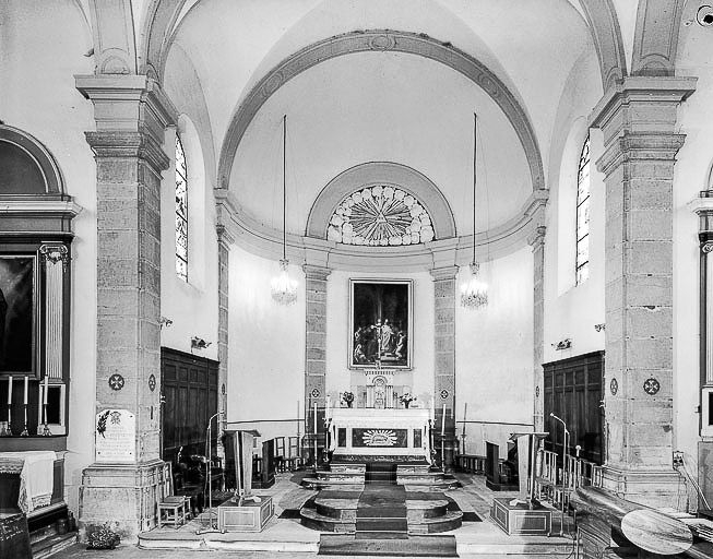 Intérieur : le choeur. © Yves Sancey / Région Bourgogne-Franche-Comté, Inventaire du patrimoine - 1976