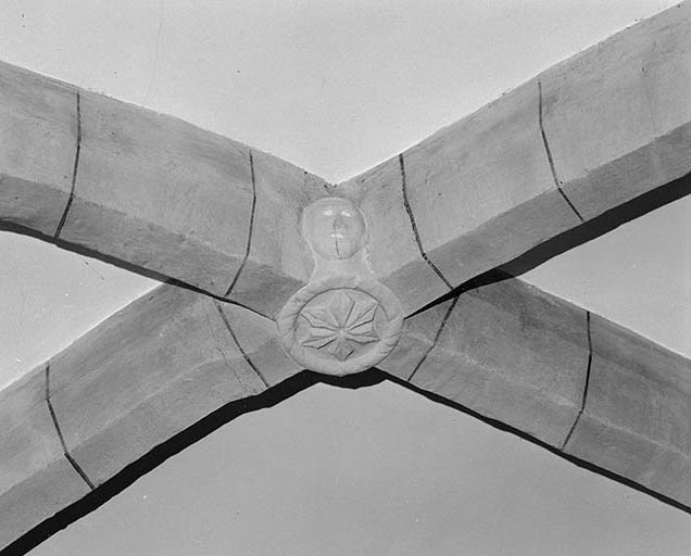 Intérieur : chef de voûte. © Yves Sancey / Région Bourgogne-Franche-Comté, Inventaire du patrimoine - 1976