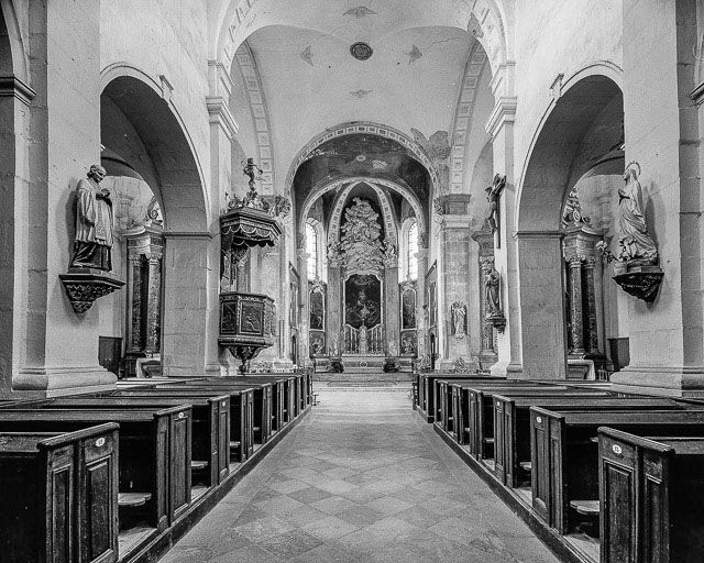 Intérieur : vue de la nef et du choeur. © Yves Sancey / Région Bourgogne-Franche-Comté, Inventaire du patrimoine - 1976
