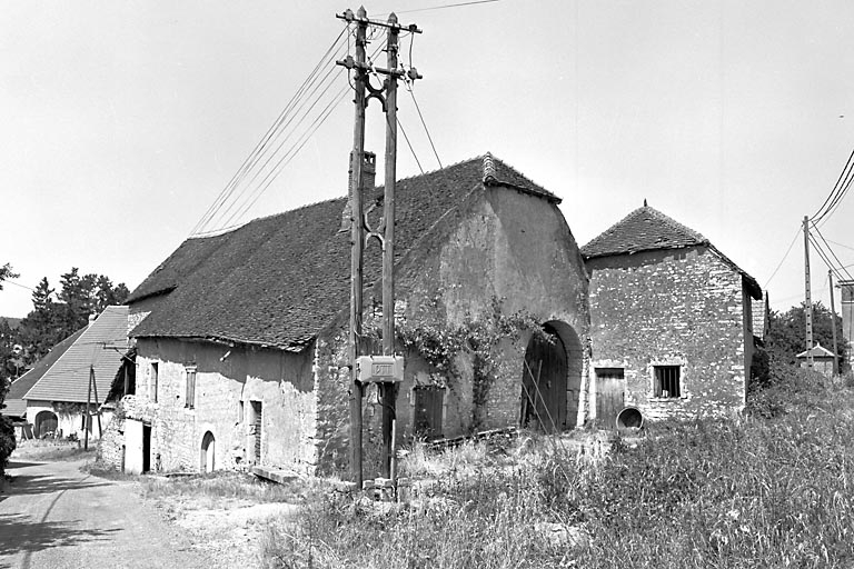 Vue d'ensemble. © Dominique Humbert / Région Bourgogne-Franche-Comté, Inventaire du patrimoine - 1976