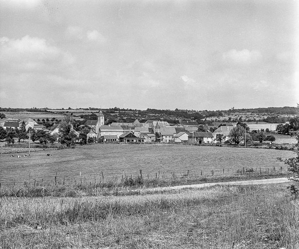 Vue d'ensemble. © Yves Sancey / Région Bourgogne-Franche-Comté, Inventaire du patrimoine - 1976