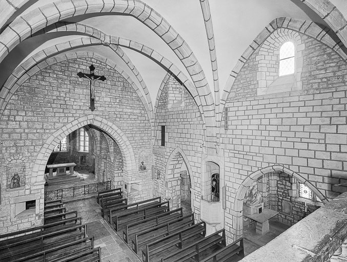 Vue de la nef. © Bernard Lardière / Région Bourgogne-Franche-Comté, Inventaire du patrimoine - 1976