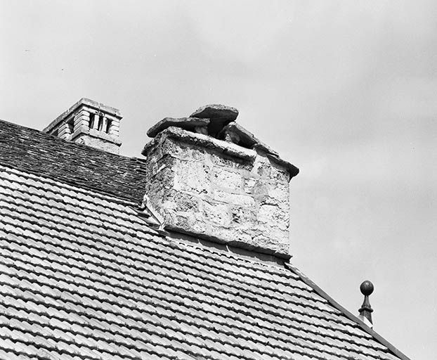 Détail d'une souche de cheminée. © Yves Sancey / Région Bourgogne-Franche-Comté, Inventaire du patrimoine - 1977