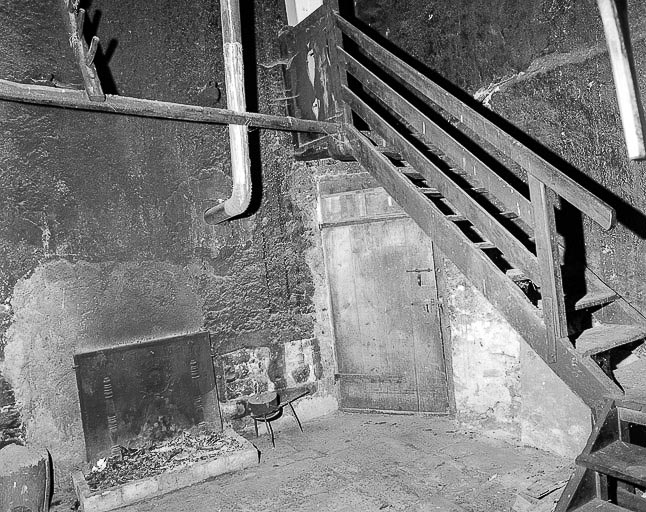 Intérieur : base du "tué" droit. © Yves Sancey / Région Bourgogne-Franche-Comté, Inventaire du patrimoine - 1977