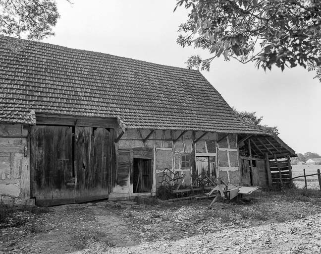 Façade antérieure : partie droite. © Dominique Dominguez / Région Bourgogne-Franche-Comté, Inventaire du patrimoine - 1977