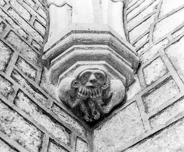 Intérieur : détail culot. © Yves Sancey / Région Bourgogne-Franche-Comté, Inventaire du patrimoine - 1977