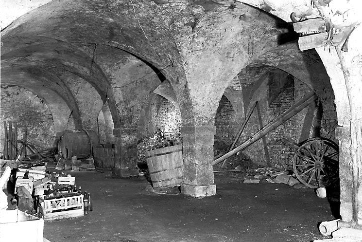 Vue de la cave voûtée. © Yves Sancey / Région Bourgogne-Franche-Comté, Inventaire du patrimoine - 1977