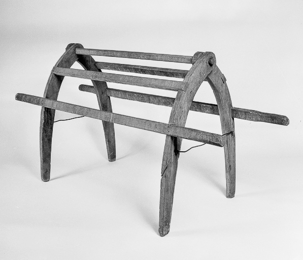Banc à lessive. Collection particulière : Louis Girard. © Yves Sancey / Région Bourgogne-Franche-Comté, Inventaire du patrimoine - 1978