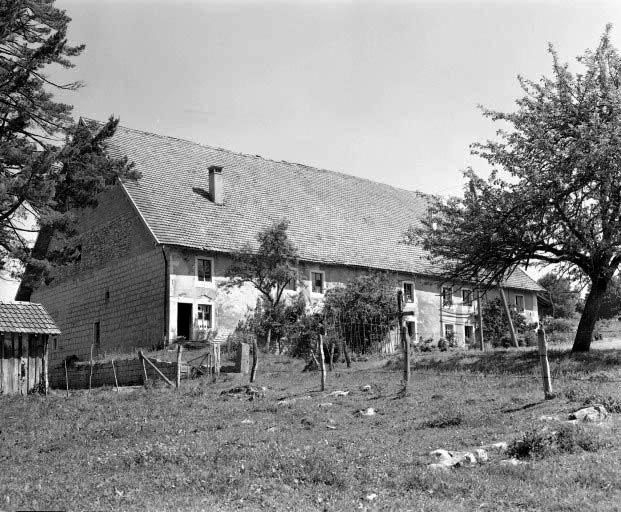 Façades antérieure et latérale gauche. © Yves Sancey / Région Bourgogne-Franche-Comté, Inventaire du patrimoine - 1978
