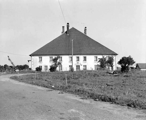Façade antérieure. © Yves Sancey / Région Bourgogne-Franche-Comté, Inventaire du patrimoine - 1978