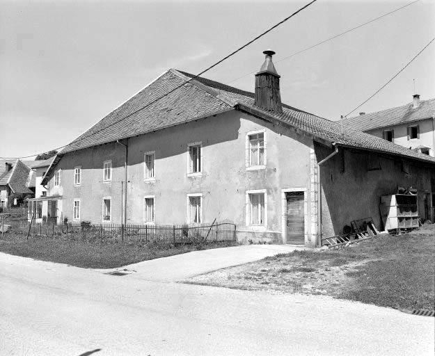 Façade antérieure. © Yves Sancey / Région Bourgogne-Franche-Comté, Inventaire du patrimoine - 1978
