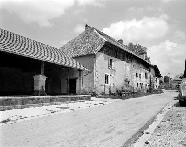 Façade sur rue. © Bernard Lardière / Région Bourgogne-Franche-Comté, Inventaire du patrimoine - 1978