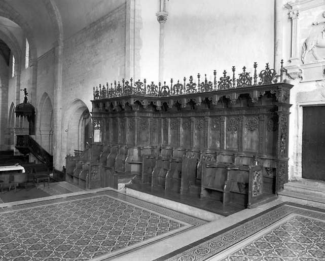 Stalles nord, vues de trois quarts depuis l'est. © Yves Sancey / Région Bourgogne-Franche-Comté, Inventaire du patrimoine - 1978