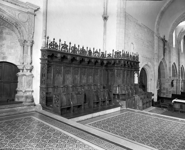 Stalles sud, vues de trois quarts depuis l'est. © Yves Sancey / Région Bourgogne-Franche-Comté, Inventaire du patrimoine - 1978