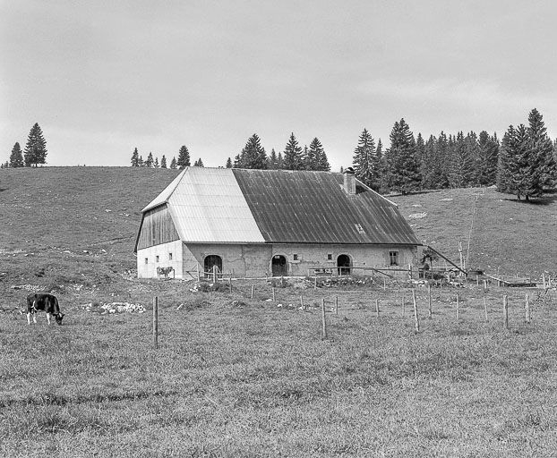 Pignon postérieur et goutterot gauche. © Yves Sancey / Région Bourgogne-Franche-Comté, Inventaire du patrimoine - 1978