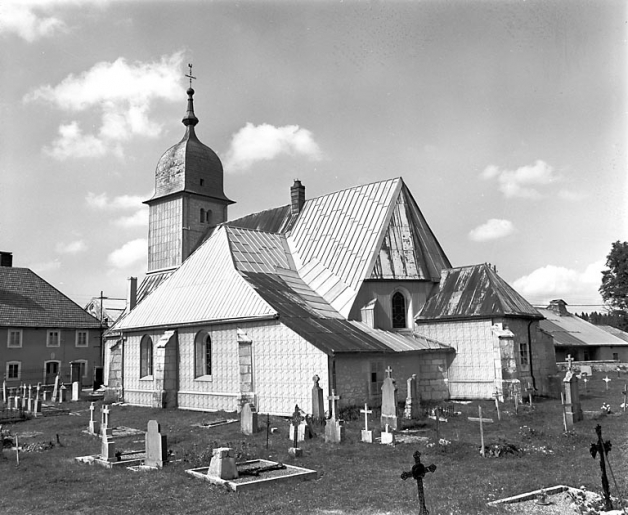 Façades postérieure et latérale droite. © Yves Sancey / Région Bourgogne-Franche-Comté, Inventaire du patrimoine - 1978