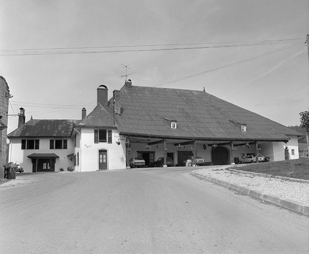 Façade antérieure. © Yves Sancey / Région Bourgogne-Franche-Comté, Inventaire du patrimoine - 1978