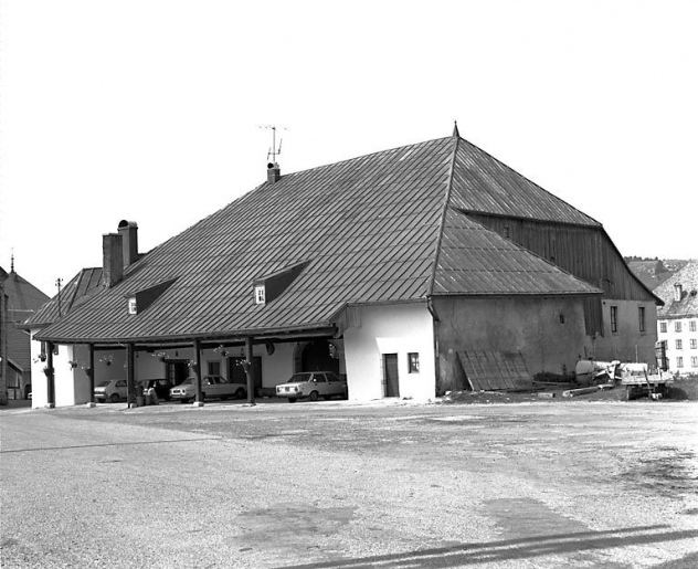 Vue de trois quarts droit. © Yves Sancey / Région Bourgogne-Franche-Comté, Inventaire du patrimoine - 1978