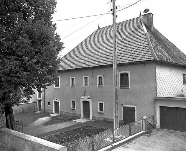 Vue de trois quarts droit. © Yves Sancey / Région Bourgogne-Franche-Comté, Inventaire du patrimoine - 1978