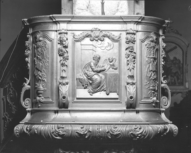 Saint Matthieu. © Yves Sancey / Région Bourgogne-Franche-Comté, Inventaire du patrimoine - 1978