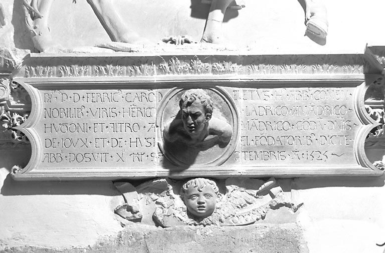 Détail : inscription sur la partie inférieure. © Yves Sancey / Région Bourgogne-Franche-Comté, Inventaire du patrimoine - 1978